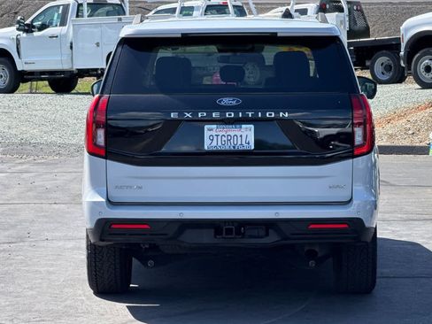 Certified 2025 Ford Expedition Max Active AWD/4WD image 5