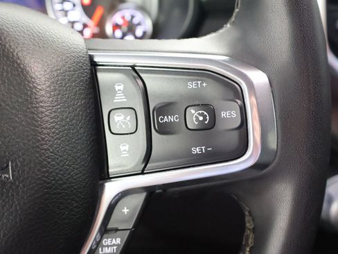 Used 2025 RAM 1500 Laramie AWD/4WD image 34