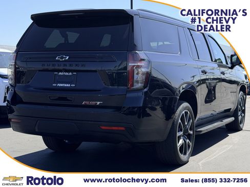 Used 2023 Chevrolet Suburban RST w/ Luxury Package RWD image 6