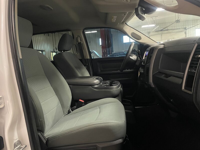 Used 2018 RAM 2500 Tradesman w/ Chrome Appearance Group AWD/4WD image 15