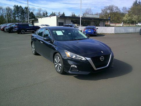 Used 2021 Nissan Altima 2.5 SV image 7