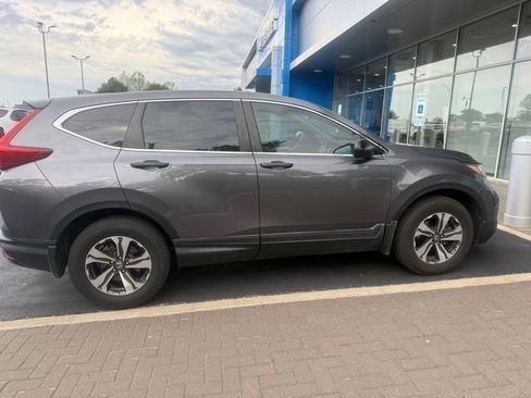 Used 2019 Honda CR-V LX image 4