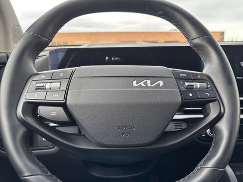 Used 2026 Kia Sportage LX FWD image 27