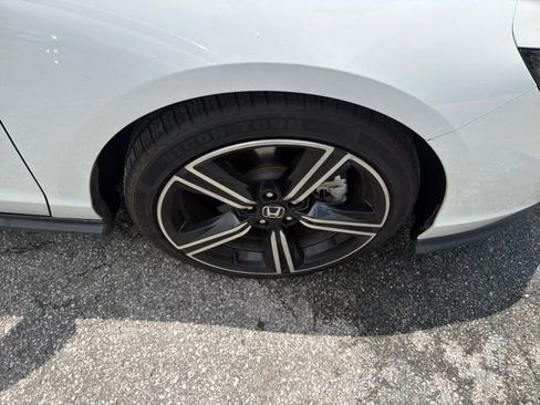 Used 2023 Honda Accord Sport image 8