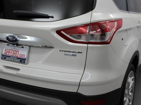 Used 2016 Ford Escape Titanium w/ Equipment Group 301A AWD/4WD image 7