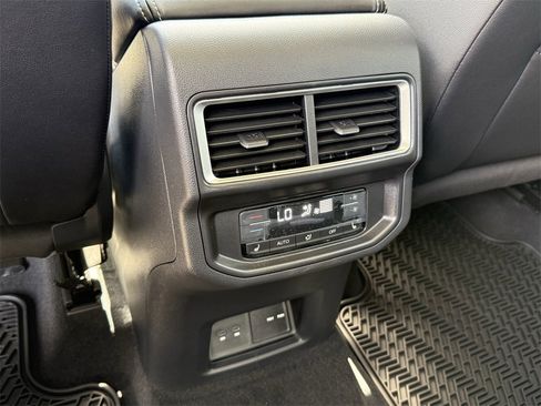 New 2026 Volkswagen Atlas SEL Premium R-Line image 25