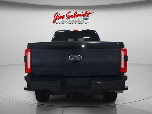 Used 2023 Ford F250 XLT w/ XLT Premium Package AWD/4WD image 5
