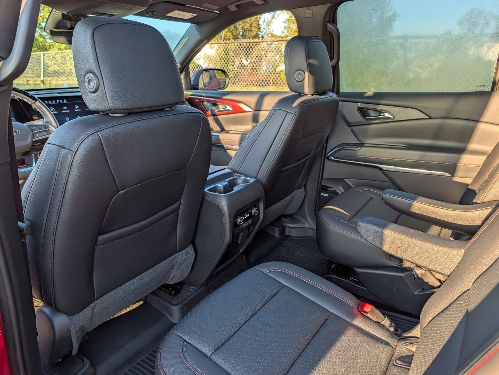 Used 2026 Chevrolet Traverse Z71 w/ Enhanced Driving Package AWD/4WD image 25