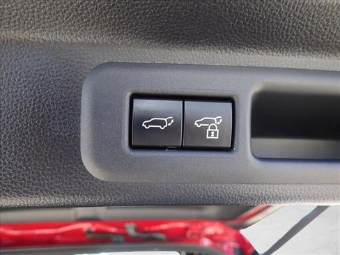 Used 2024 Toyota Sequoia Capstone AWD/4WD image 9