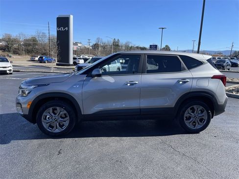 Certified 2026 Kia Seltos LX image 3