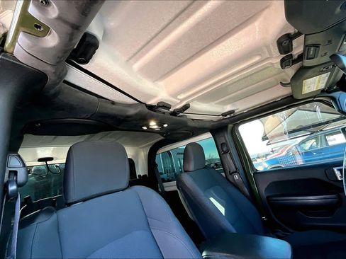 Used 2021 Jeep Wrangler Sport S image 14