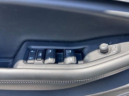 Used 2022 Jeep Grand Cherokee L Limited image 21