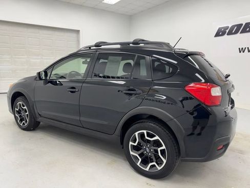 Used 2017 Subaru Crosstrek 2.0i Premium w/ Moonroof Package AWD/4WD image 7