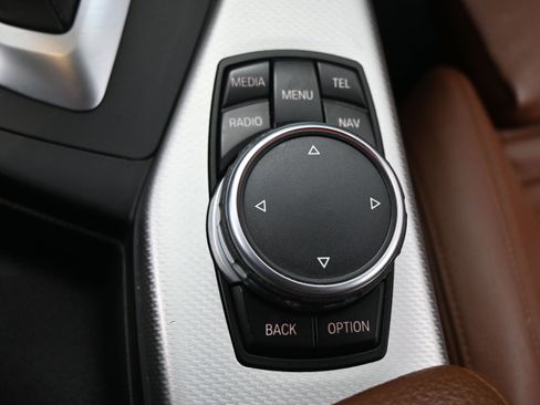 Used 2016 BMW M235i Coupe image 14