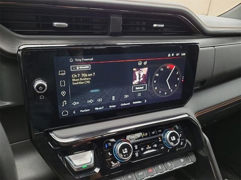 Used 2022 GMC Sierra 1500 AT4 w/ AT4 Premium Package image 21