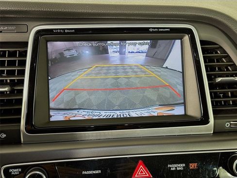 Used 2019 Hyundai Sonata Limited w/ Ultimate Package 02 FWD image 18