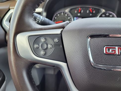 Used 2017 GMC Acadia SLT image 26