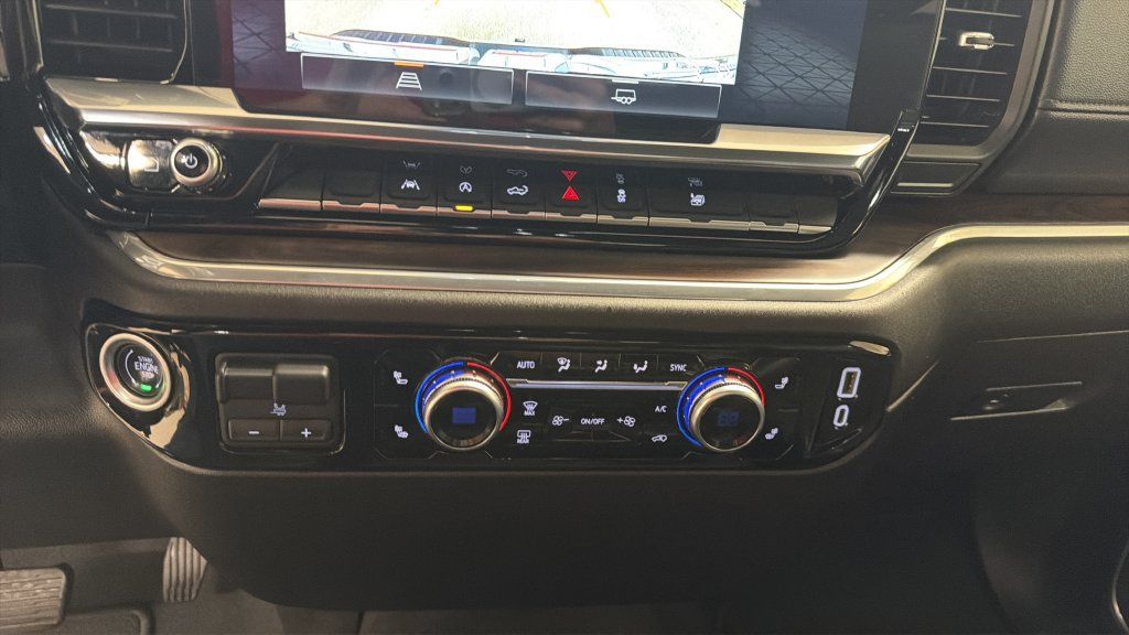 Used 2025 GMC Sierra 1500 SLT AWD/4WD image 20