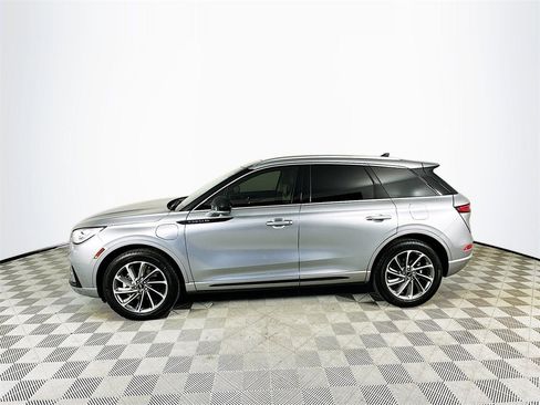 Used 2024 Lincoln Corsair Grand Touring image 4