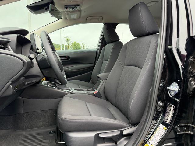 Certified 2025 Toyota Corolla LE FWD image 14