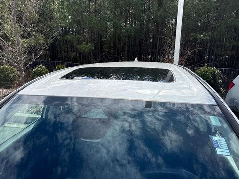 Used 2024 Honda CR-V EX-L image 14