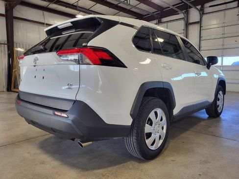 Used 2025 Toyota RAV4 LE image 5
