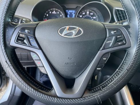 Used 2014 Hyundai Veloster Turbo R-Spec FWD image 13