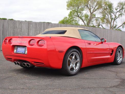 Used 1999 Chevrolet Corvette Convertible w/ Memory Pkg RWD image 29