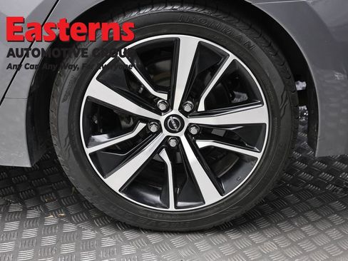 Used 2023 Nissan Maxima SV w/ Floor Mat Group FWD image 8