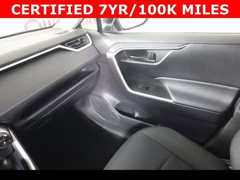 Used 2024 Toyota RAV4 LE AWD/4WD image 16