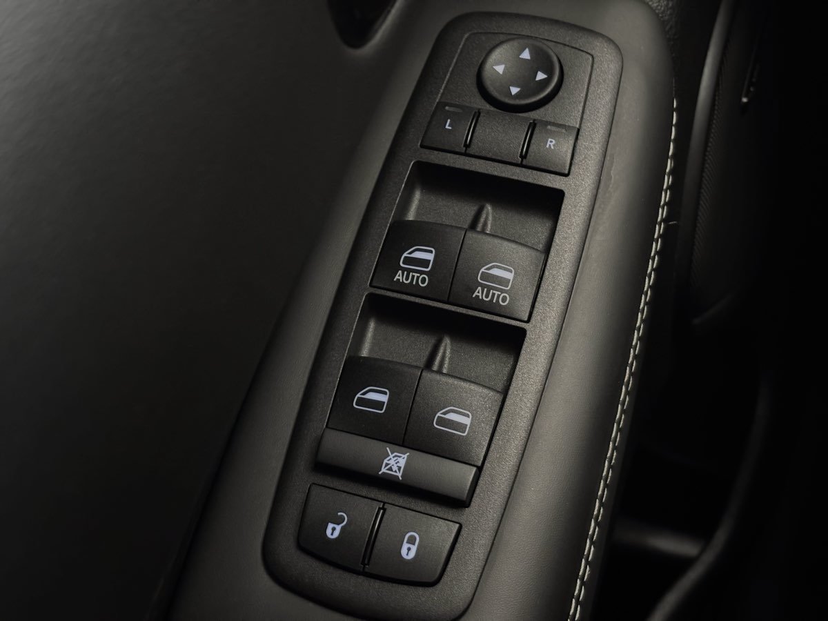 Used 2024 Dodge Durango SRT Hellcat AWD/4WD image 37