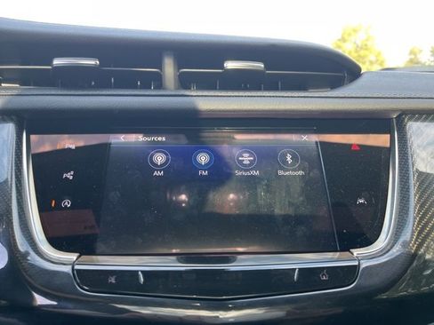 Used 2024 Cadillac XT6 Sport w/ Technology Package image 34