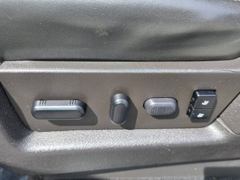 Used 2011 Ford F150 Lariat w/ Lariat Plus Pkg AWD/4WD image 35