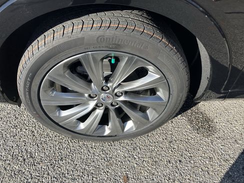 New 2026 Buick Envista Avenir image 2