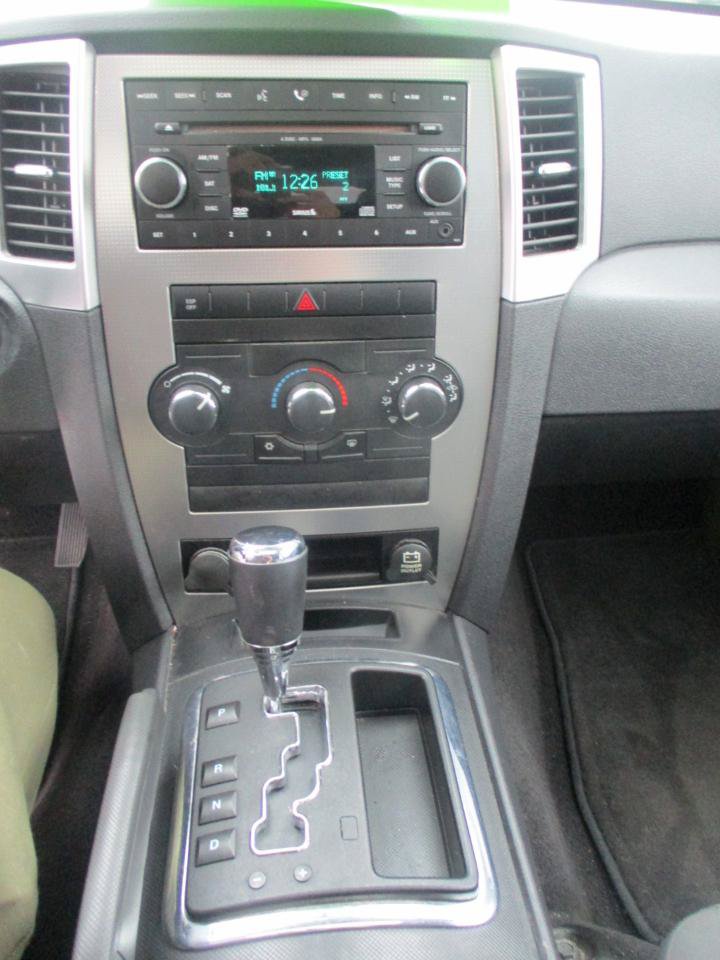 Used 2008 Jeep Grand Cherokee Laredo AWD/4WD image 11