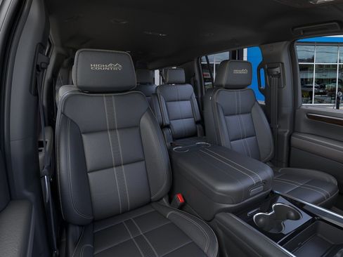 New 2025 Chevrolet Suburban High Country image 16