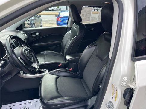 Used 2018 Jeep Compass Latitude w/ Cold Weather Group image 14