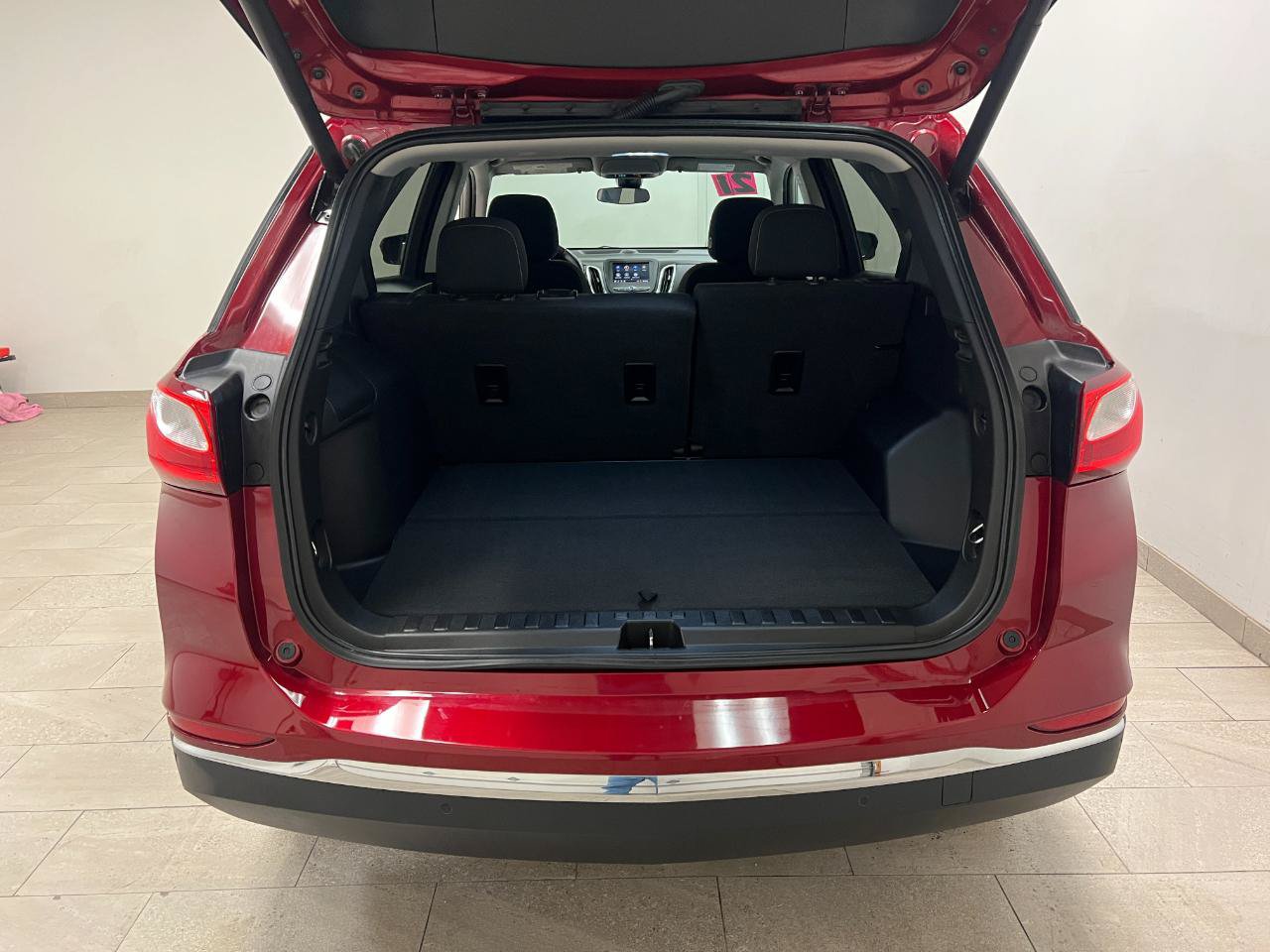 Used 2021 Chevrolet Equinox LT FWD image 20