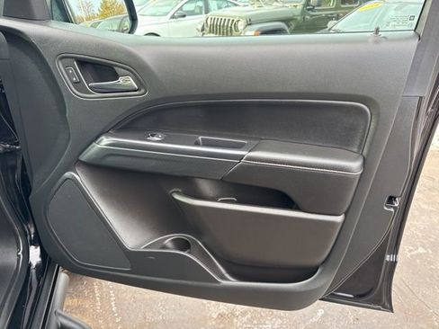 Used 2022 GMC Canyon AT4 image 26