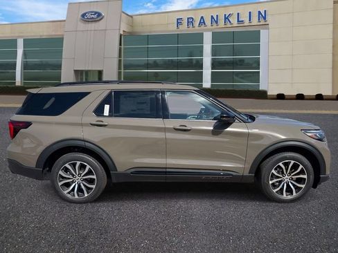 New 2026 Ford Explorer ST-Line AWD/4WD image 8