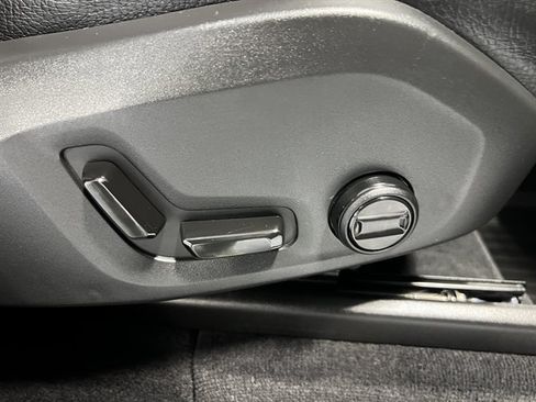 Used 2023 Volvo XC90 B6 Plus w/ Protection Package Premier image 36