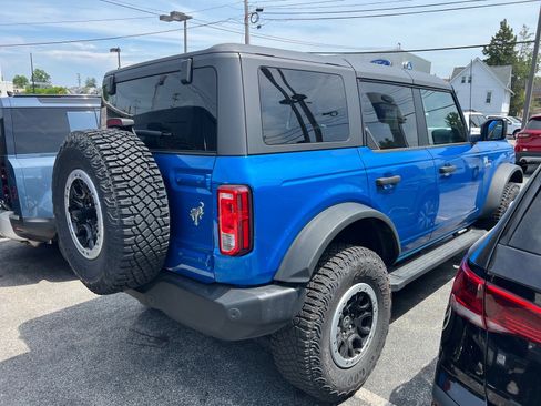 Used 2023 Ford Bronco Big Bend w/ Sasquatch Package AWD/4WD image 6