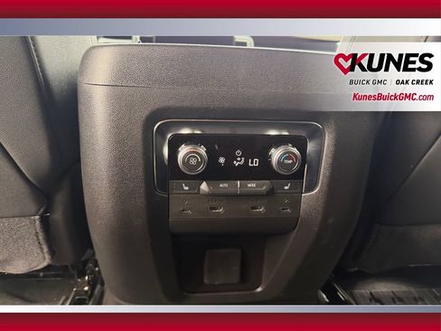 Used 2025 GMC Yukon XL Elevation w/ Elevation Premium Package AWD/4WD image 43