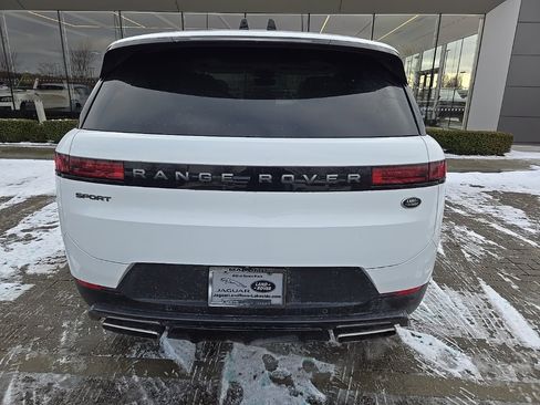 Used 2023 Land Rover Range Rover Sport SE image 6