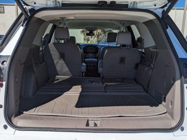 Used 2019 Chevrolet Traverse Premier w/ Driver Confidence II Package FWD image 13