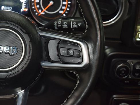 Used 2021 Jeep Wrangler Unlimited Sahara image 35