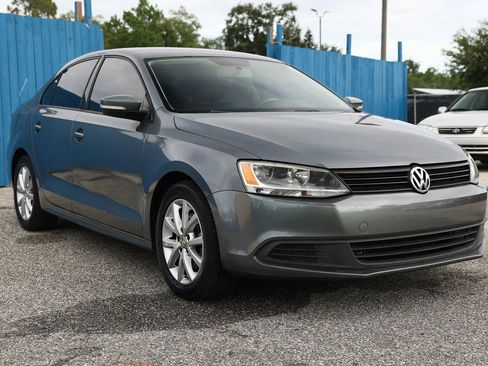 Used 2012 Volkswagen Jetta SE FWD image 9