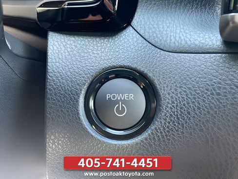 New 2026 Toyota Camry SE w/ Convenience Package FWD image 20