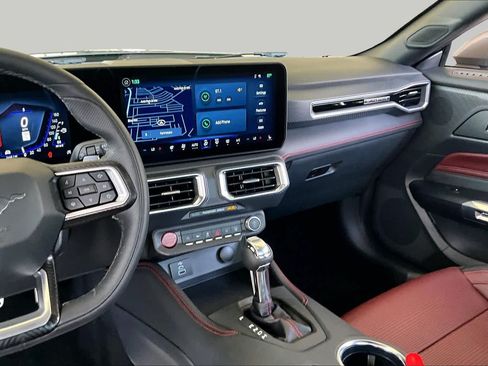 Used 2025 Ford Mustang GT Premium RWD image 6