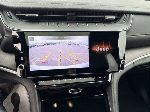 New 2026 Jeep Grand Cherokee L Limited AWD/4WD image 27